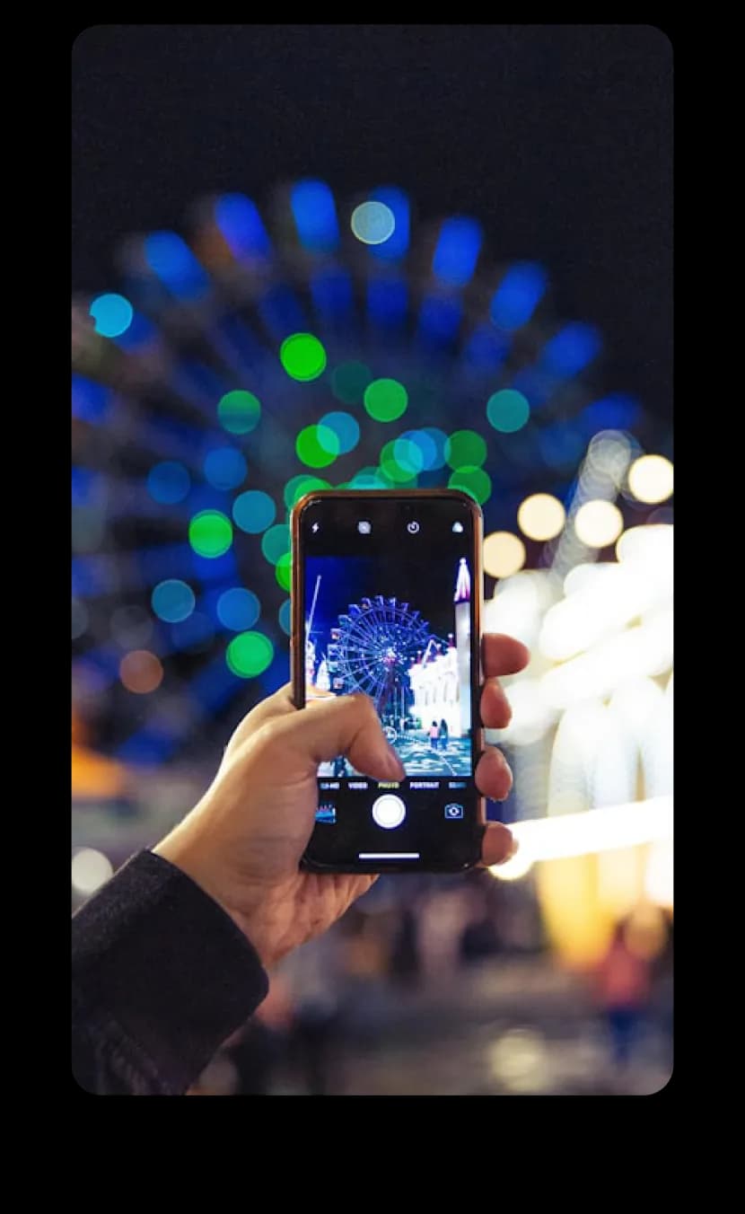 MyParkPlanner user capturing a Ferris wheel moment at a theme park
